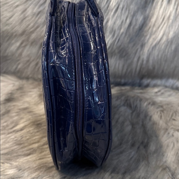 Vintage Givenchy Elegant Navy Blue Croc-Embossed Makeup Bag - Picture 6 of 9